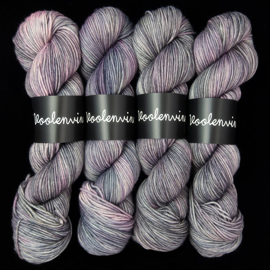 Stoker Shawl Kit | Black Pearl