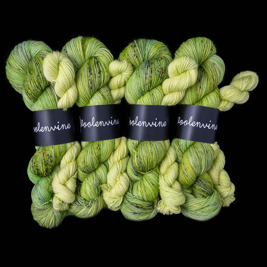 Luna Moth + Phantom Hydrangea Mini , Sock Kit, FOOTSIE