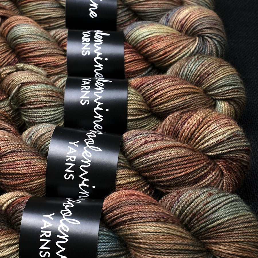 Antiquary, (STRANGE BREW) CAULDRON WORSTED