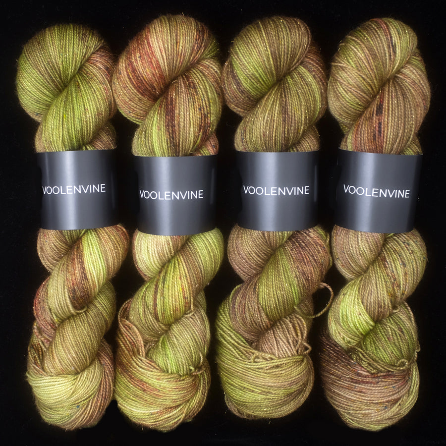 Grinchy Witch (STRANGE BREW), BLITZED