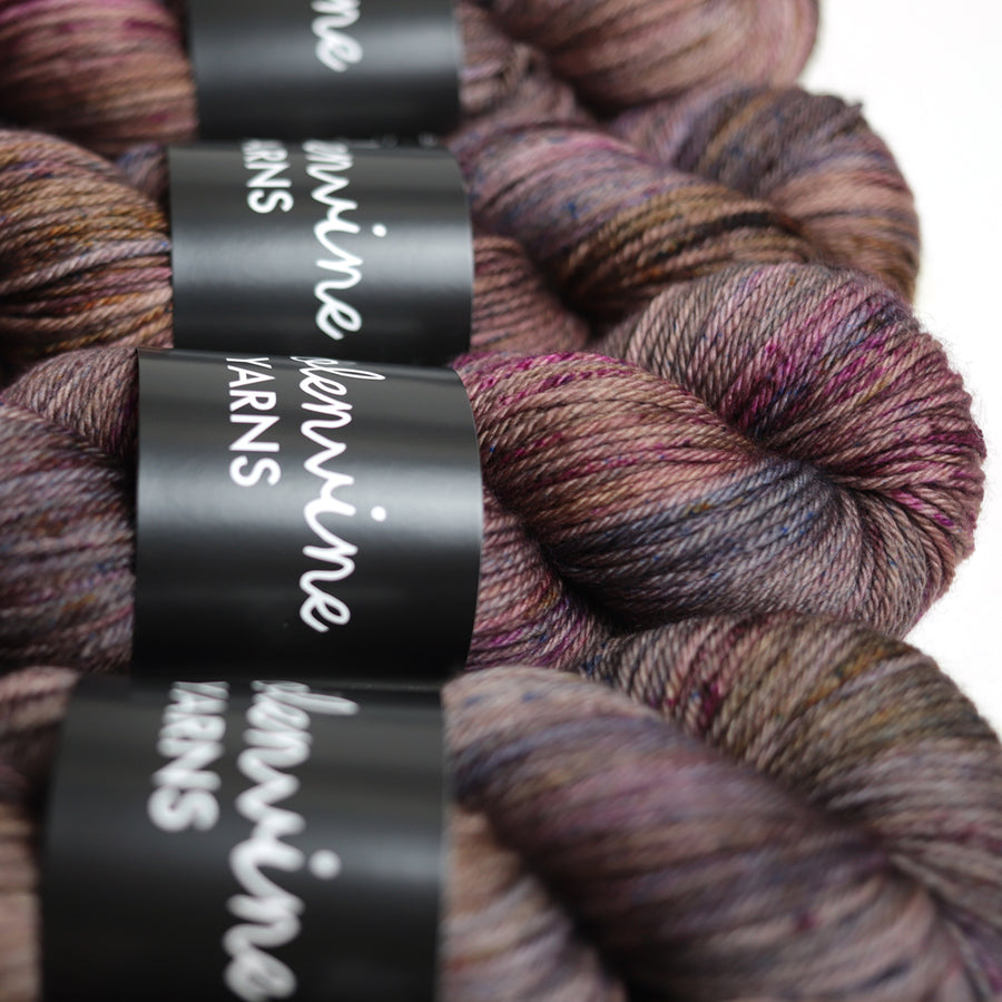 Voolenvine No. 5, CAULDRON WORSTED
